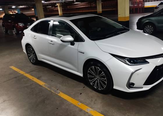 TOYOTA COROLLA 1.8 VVT-I HYBRID FLEX ALTIS PREMIUM CVT TOYOTA COROLLA 1.8 VVT-I HYBRID FLEX ALTIS PREMIUM CVT